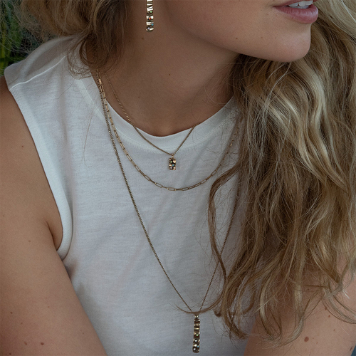 A&C Oslo Delicate Wave Long Chain Necklace